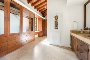 Walk to Surf Spots!  Beachfront Villa with Infinity Pool and Fantastic Staff - Image 4