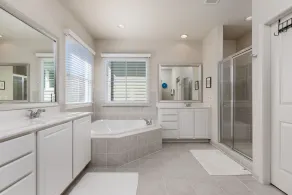 Single Family home in The Peninsula - Image 3