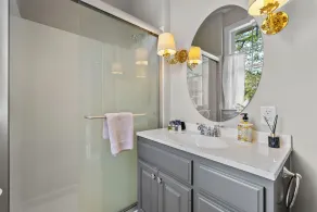 Hows Manor - Luxury Historic Farmhouse Circa 1840 - Image 5