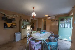 Ideal for large groups! Huge garden, pool, 7 bedrooms, centre of Istria - Image 5