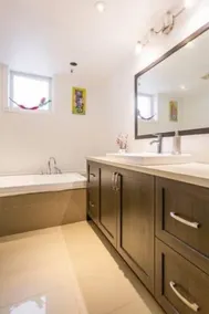 Beautiful private full condo - Image 3