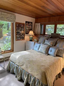 20% early bird,On Lake Muskoka,hot tub,sunset from Boathouse,playset,watercraft - Image 5