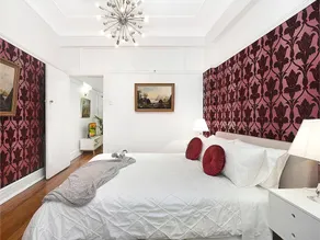 ART DECO BAYSIDE APARTMENT CLOSE TO THE CITY - Image 3