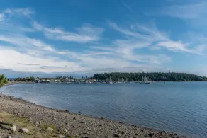 Sød, hyggelig og behagelig sommerhus bekvemt beliggende i hjertet af byen. - Image 4