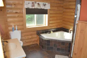 Vackra Ponderosa Pine Log Cabin - North reträtt på 10 tunnland - Image 4