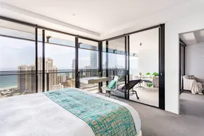 Sealuxe Seaview Suites - Central Surfers Paradise - Image 5