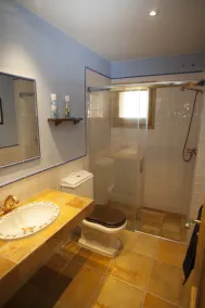 Rustikales Bauernhaus ideal für Familien mit eigenem Pool und großem Garten - Image 4