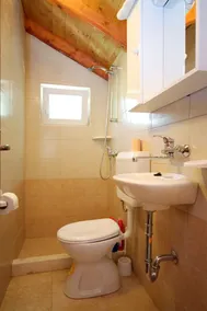 Casa dei pescatori accanto al mare Baia Bratinja Luka, Curzola - Korčula (K-9224) - Image 2