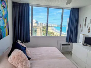Rooftop, private garden penthouse, 2 beach view Bedrooms, free parking, WIFI - Image 4