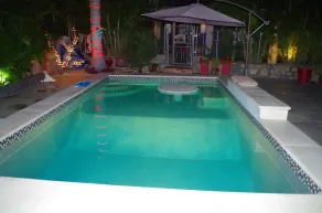 RV on private lot with pool 10 min walk to the beach - Image 4