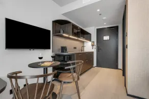 Strand Hotel Apartments - Image 4