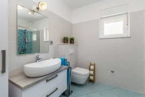 Casa de férias agradavel e confortável  com piscina privada em Pinezici, Island Krk, Croatia para 6 pessoas - Image 2