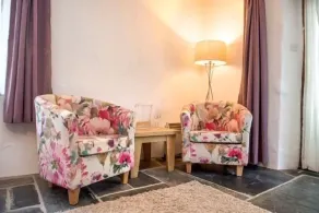 Coombe Farm - Image 4