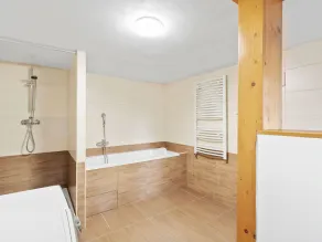 Magnifique maison de vacances privée pour 6 personnes avec piscine privée, WIFI, TV et patio - Image 2