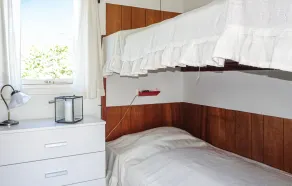 3 Bedroom Beautiful Home In Allinge - Image 5
