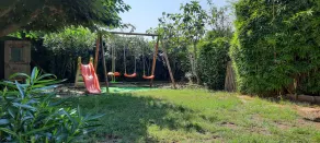 Villa deslumbrante com piscina privada e jardim - Image 2