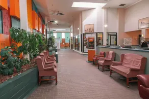 Confederation Inn Saskatoon - Image 2