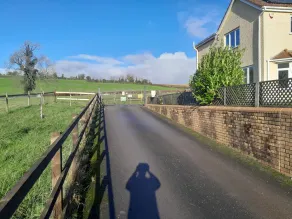 Bed and breakfast with views of the stone circles.Double room with en suite 🚽 - Image 3
