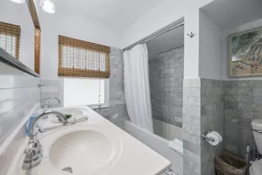Sandy Pants – Tropical Oasis Beach Block Home w/ Heated Pool, Steps to Gulf - Image 5