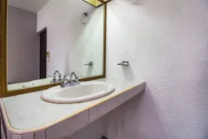 Hotel Canada, Guadalajara - Image 2