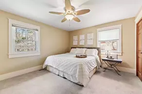 Perfect retreat for multi-generational families! Sat-Saturday lakeside rental. - Image 5