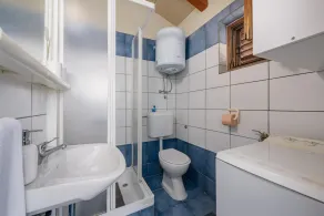 Nice Apartment With Pool - Image 2