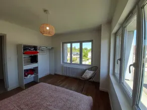 Charming T3 in La Roche-Posay Center with Garden, Garage, and Modern Amenities - Image 4