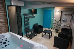 Relaxation and well-being stay in the heart of Berry with Jacuzzi and  Hammam - Image 3