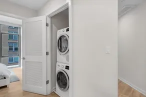 Modern 2BR | Full Kitchen | Near Crystal City Shops | By GLS - Image 2