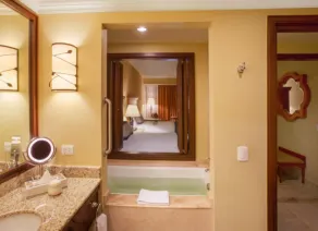 Apartamento A en resort Pueblo Bonito  Sunset Los Cabos - Image 2