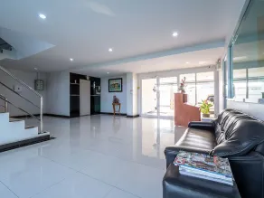 Taweesuk Residence - Image 3