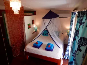 Premium Suite, lagoon view, 2 bedrooms, kitchen, bathroom - Image 4