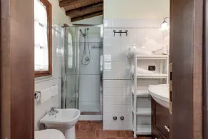 PISCINA PRIVATA -AGRITURISMO FATTORIA LA PIEVE-VILLA FICO  da Pisa - Image 3