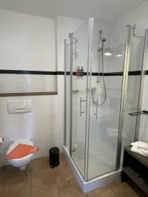 Sunny 100 sqm apartment for 4 people, garden, garage / near the lake - Image 5