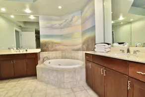 LOST KEY BEACH & GOLF CLUB End Unit for 50% better views 👀  NO SMOKING!! - Image 3