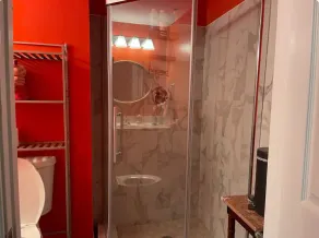 Comfy Deluxe Getaway Suite - Image 5