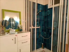 A 5 Minutes à Pied du Bourg , Maison Avec Jardin Arboré - Image 2