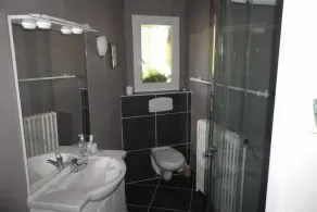Villa med sommar kök, terrass, privat pool, grill, skuggade marken - Image 3