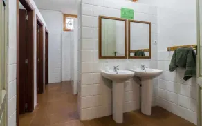 Cozy rural accommodation ideal for groups - Image 2