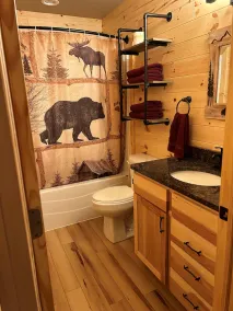 Cabin # 3 at Northern Comfort w/opt side by side rentals - Image 2