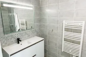Unlisted listing - Image 4
