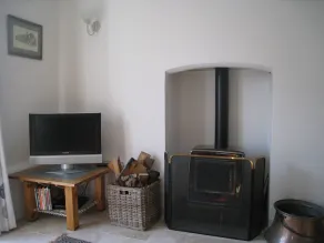 Charmingly renovated cottage. - Image 2