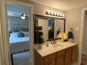 Dog & kid friendly! Backyard fishing! Boat slip! Kayaks! Dedicated workspace! - Image 5