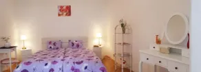 Sunny and spacious apartment near city centre - Image 5