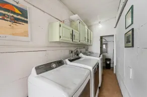 Great Amenities, Great Location, Amazing Studio! - Image 2