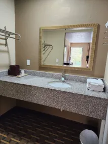 The Night Inn - Image 2