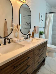 Designer Beach Bungalow w/ Sauna, Cold Plunge & Fire Pit – 1 Mile to Beach - Image 3