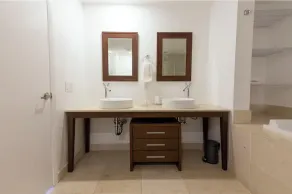 Amazing 2 Bedroom at Icon in the Heart of Brickell - Image 5