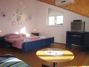 Apartments Krešić AP4 - Image 3