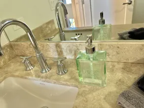 Luxury Modern Unit on Market St - w/Private Patio - Hot tub, Fire Pit, Lounge + - Image 5